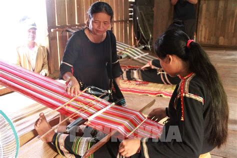 nghề dệt thổ cẩm | Cc lng ngh dt th cm ni