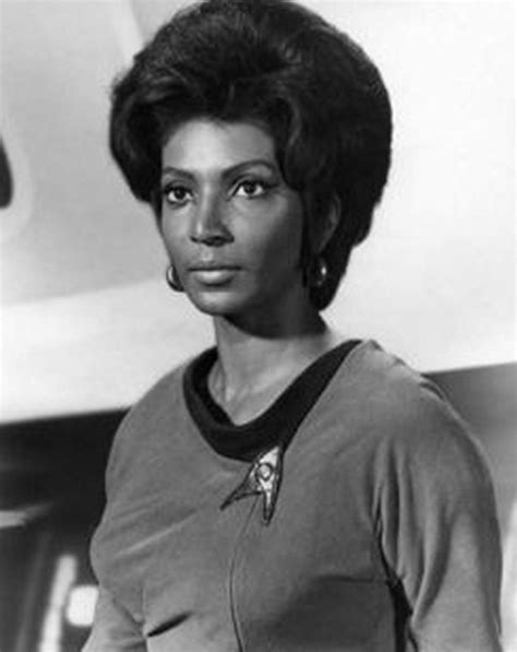 Nichelle Nichols, Lt. Uhura on 'Star Trek,' dies at 89