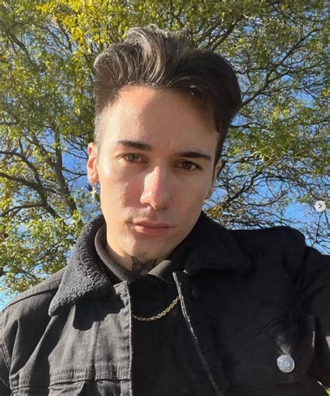 nicholas light tv onlyfans