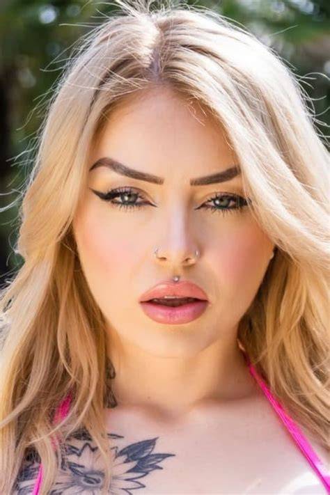 nichole saphir nude