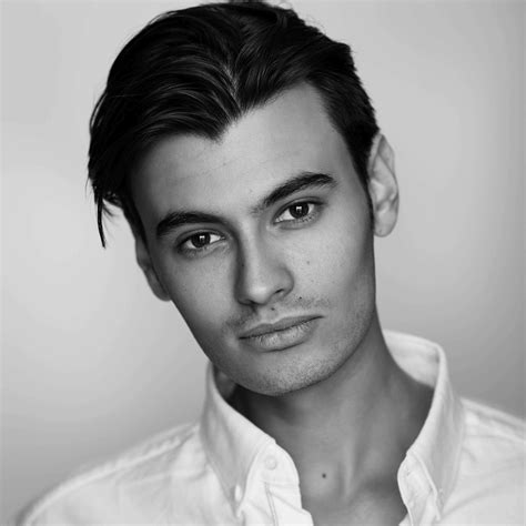 nicolas dunn wikipedia