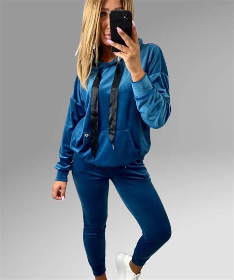 niebieski dres damski