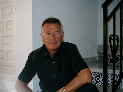 nigel greaves biography