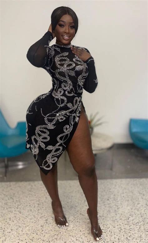 nikiarenee OnlyFans leaked content