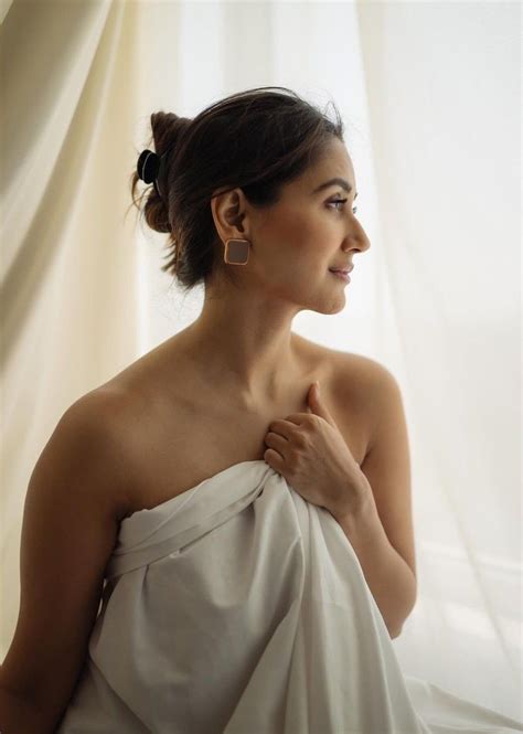nikita dutta nude