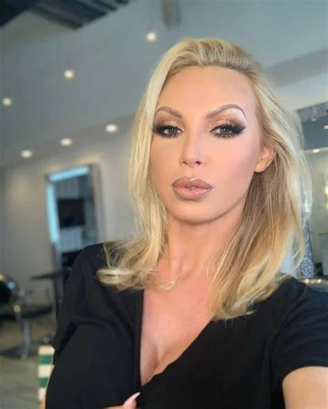 nikki benz nudes