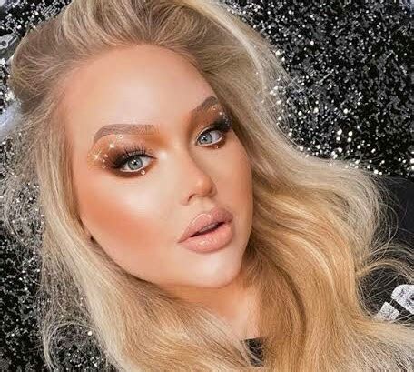 nikkietutorials biography samples