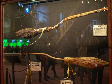Nimbus 2000 Vs Firebolt