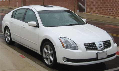 Nissan 06 Maxima