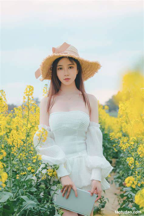nnian nude