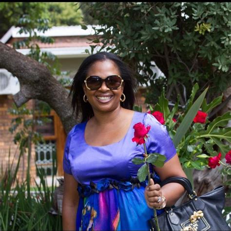 noluthando vavi biography examples