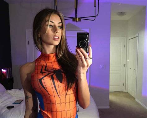 noturhoneybb OnlyFans leaked content