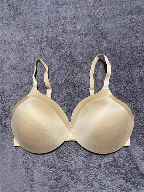 nude 38dd