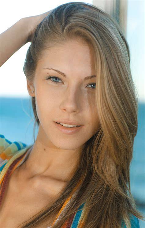 nude anjelica