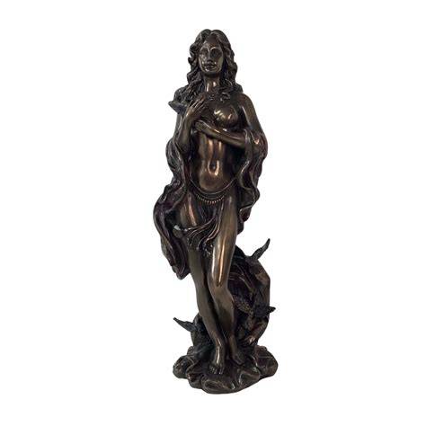 nude aphrodite