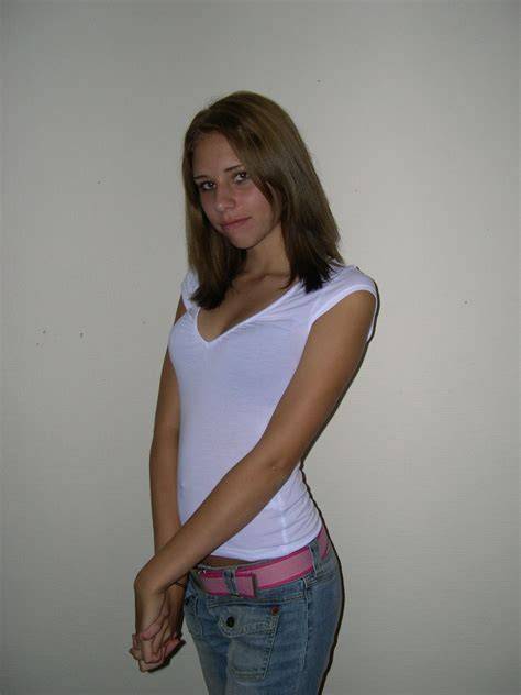 nude babes gallery