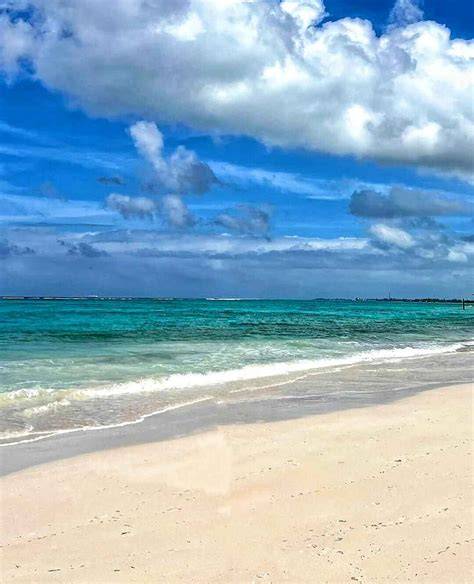 nude bahamas