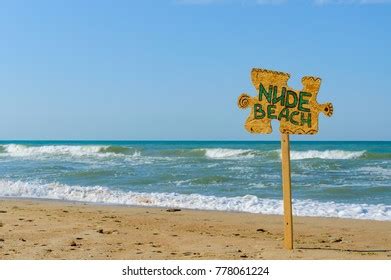 nude beach amatuer