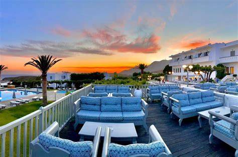 nude beaches resorts