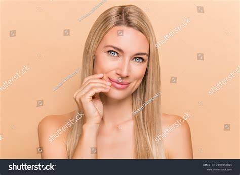 nude blond pics
