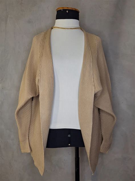 nude cardigan
