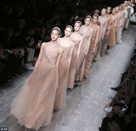 nude catwalk models
