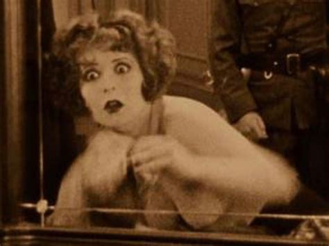 nude clara bow