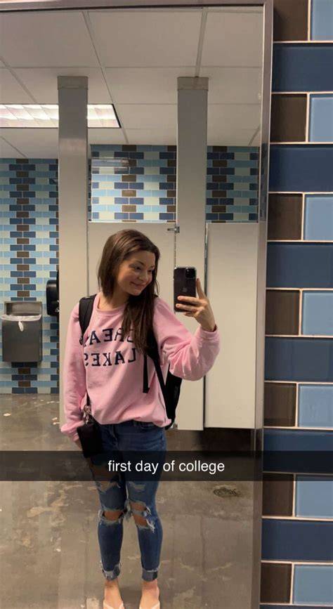 nude college selfie