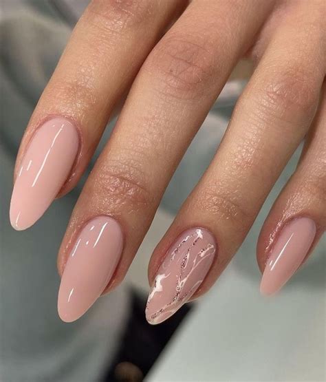 nude crusie