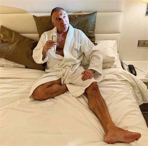 nude daddy