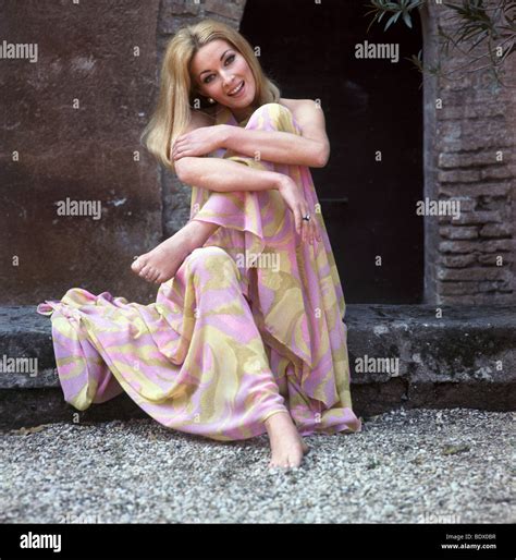 nude daniela bianchi