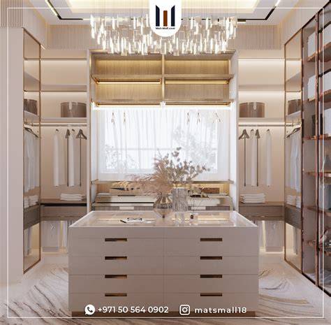 nude dressing room