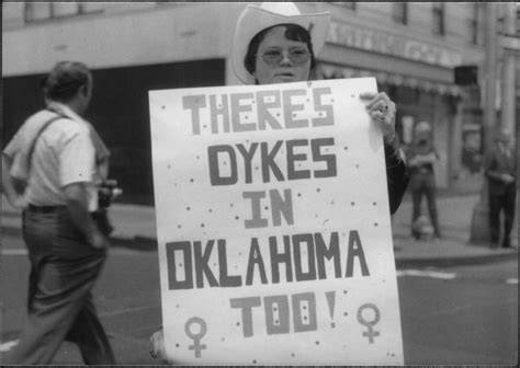 nude dykes