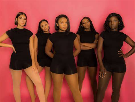 nude ebony dancers