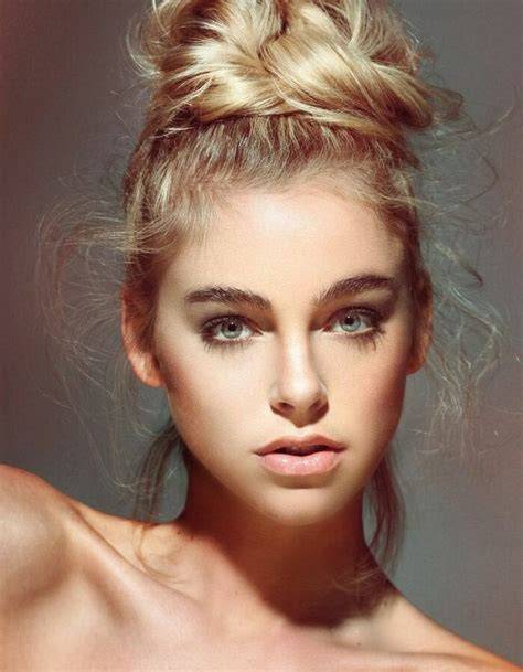 nude elizabeth turner