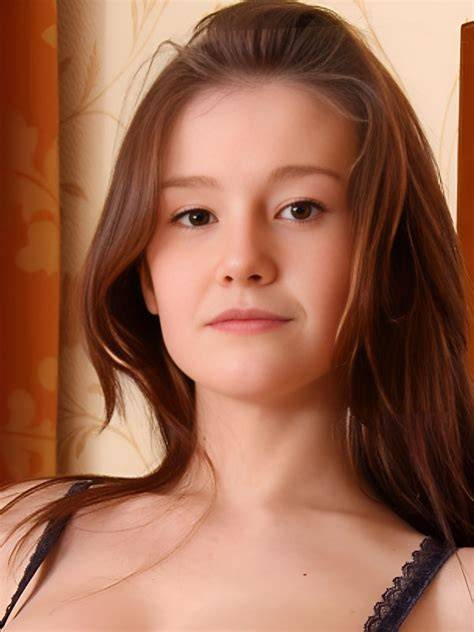 nude emily bloom