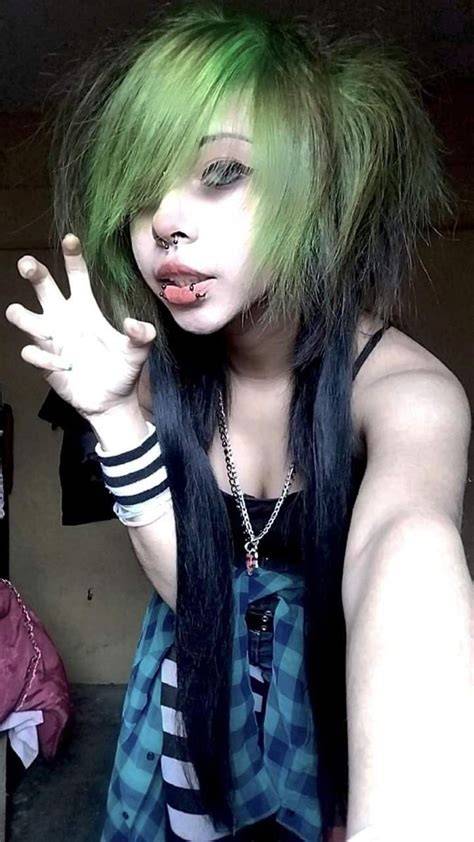 nude emos