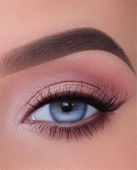 nude eye makeup