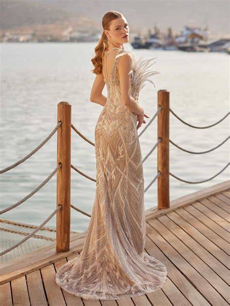 nude formal