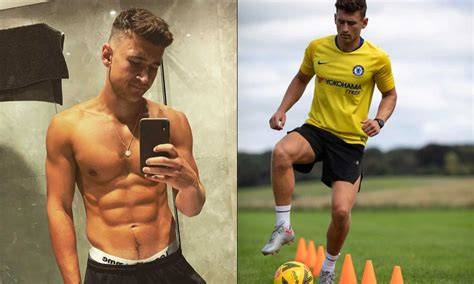 nude fotball