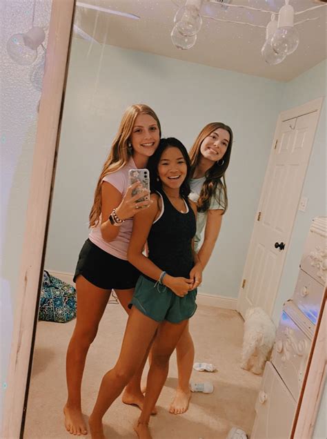 nude friends selfies