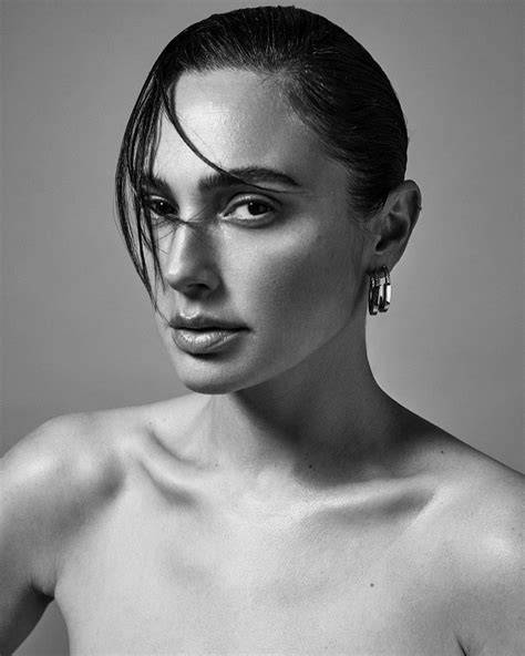 nude gal