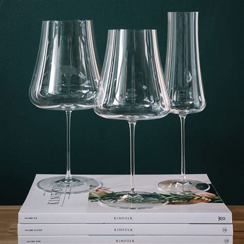 nude glass stem zero