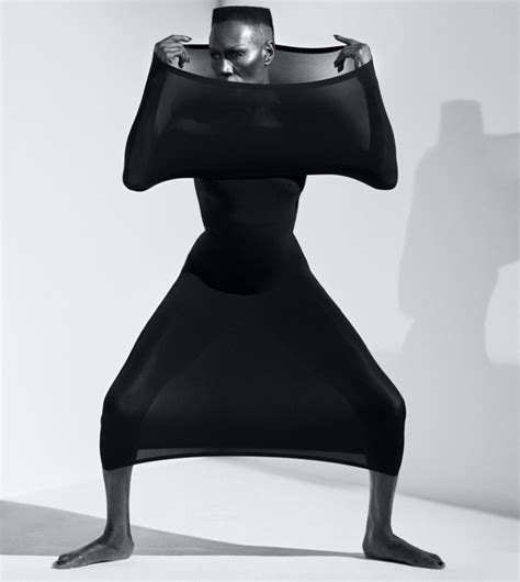 nude grace jones