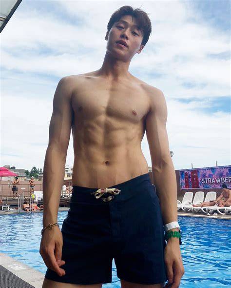nude guy asian