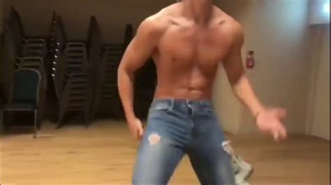 nude guys dancing
