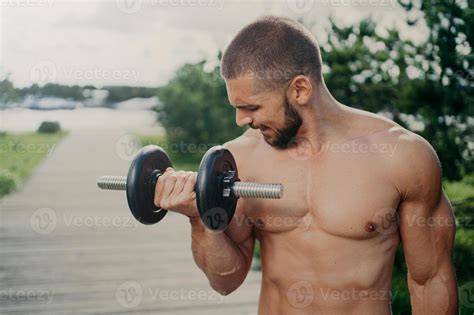 nude gym