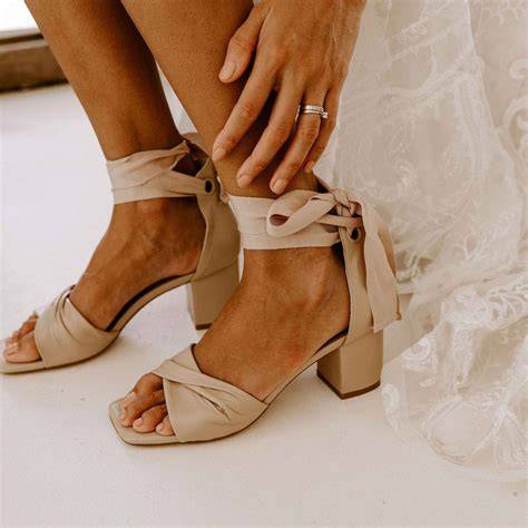 nude heels for wedding