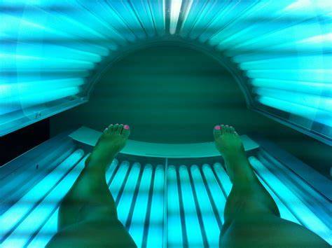 nude in tanning bed