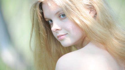 nude kisa